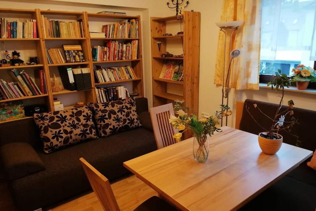 Beste Lage Im Zentrum Und Am Hofgarten 150Qm Mit Klima, 2Xbalkon, Aufzug, Familienfreundlich バイロイト エクステリア 写真
