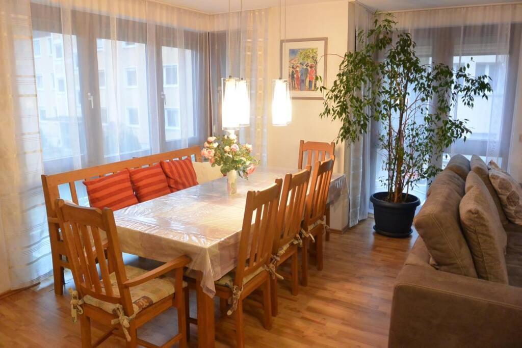 Beste Lage Im Zentrum Und Am Hofgarten 150Qm Mit Klima, 2Xbalkon, Aufzug, Familienfreundlich バイロイト エクステリア 写真